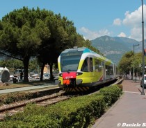 Cambia il passeggero di Trenord, in Lombardia si viaggia connessi e in treno anche nel tempo libero