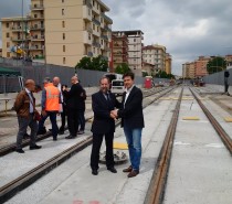 Consegnati i primi 100 metri della linea tram 2 di Firenze