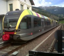 Nuovi treni e interventi di ammodernamento per la ferrovia della Val Venosta Merano-Malles