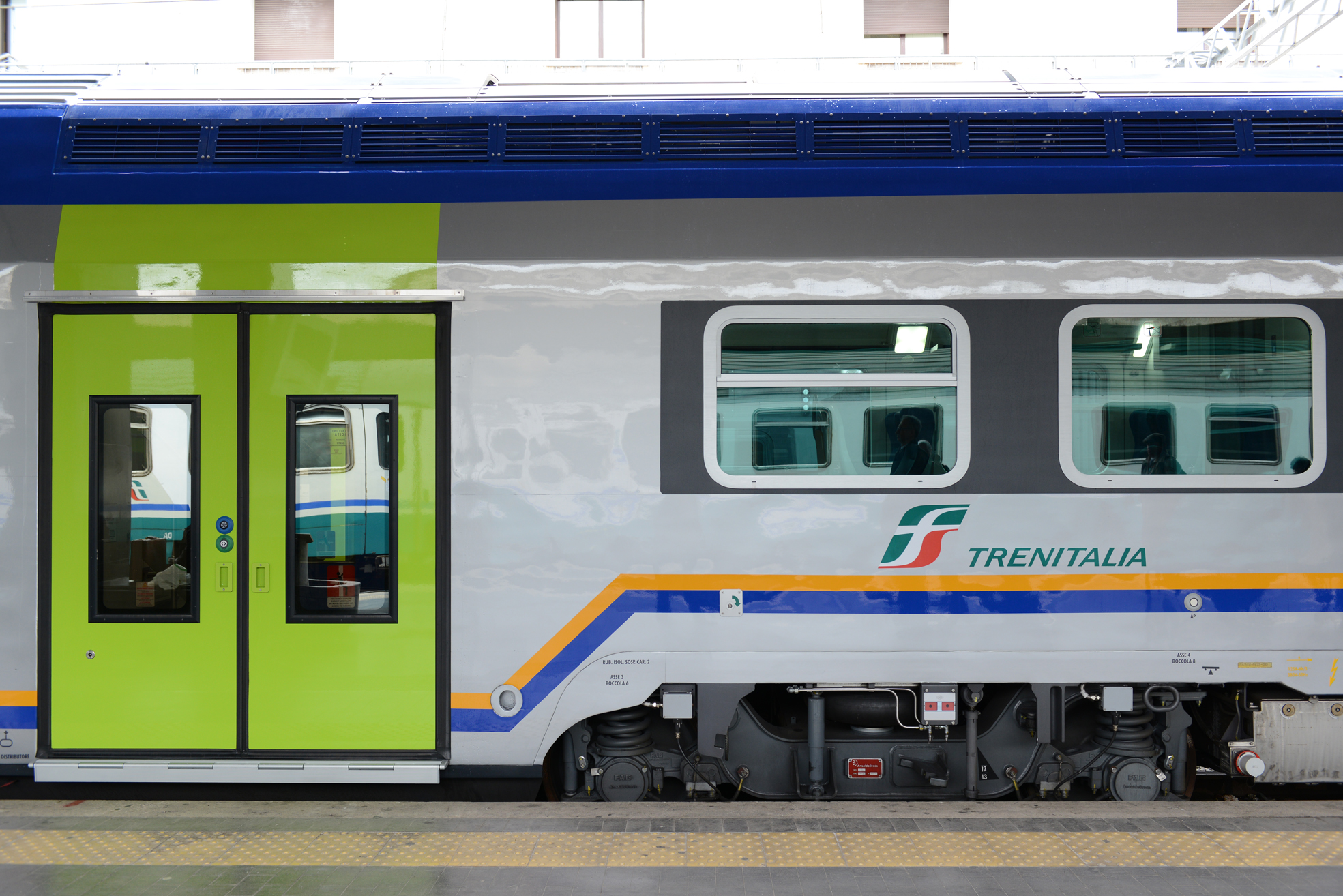 Treno regionale nella nuova livrea Trenitalia - Foto Gruppo Ferrovie dello Stato Italiane