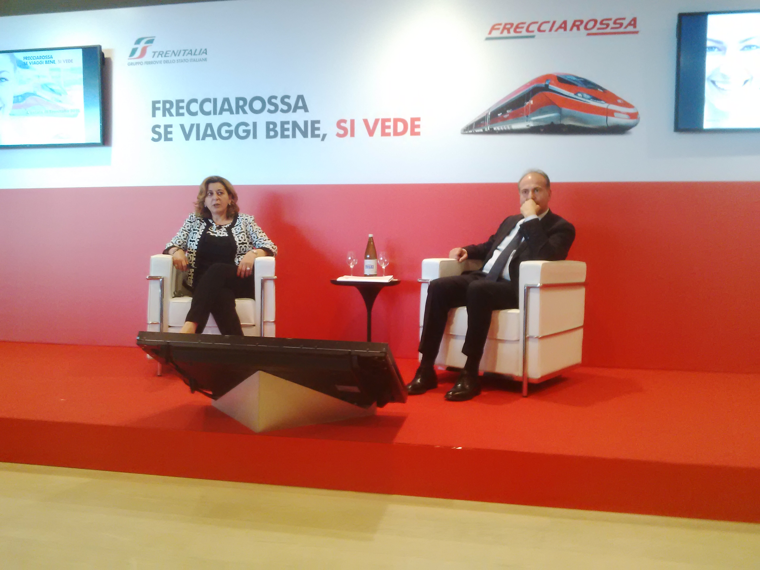 Barbara Morgante, ad di Trenitalia, e Gianfranco Battisti, direttore Divisione Passeggeri Lunga Percorrenza e Alta Velocità - Foto GdT
